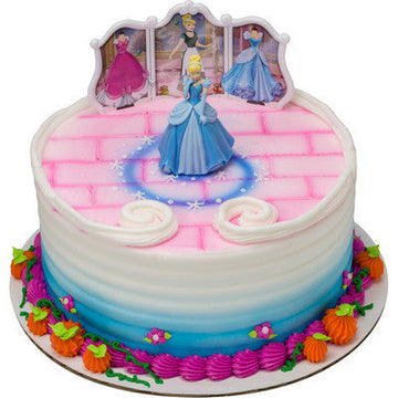 Disney Princess Cinderella Transforms Cake