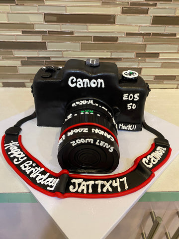 3D CAMERA MOLDED CAKE