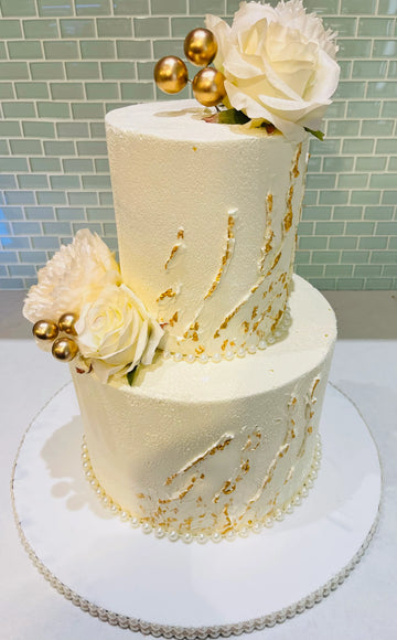 IVORY AND GOLD WEDDING CAKE