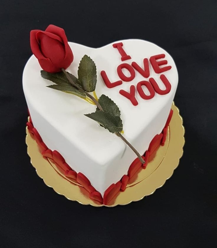 Rose Day Cake