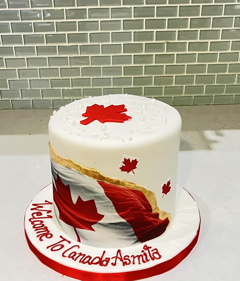 WELCOME TO CANADA FONDANT CAKE