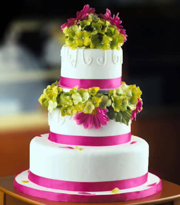 Natalie Flowers Wedding Cake