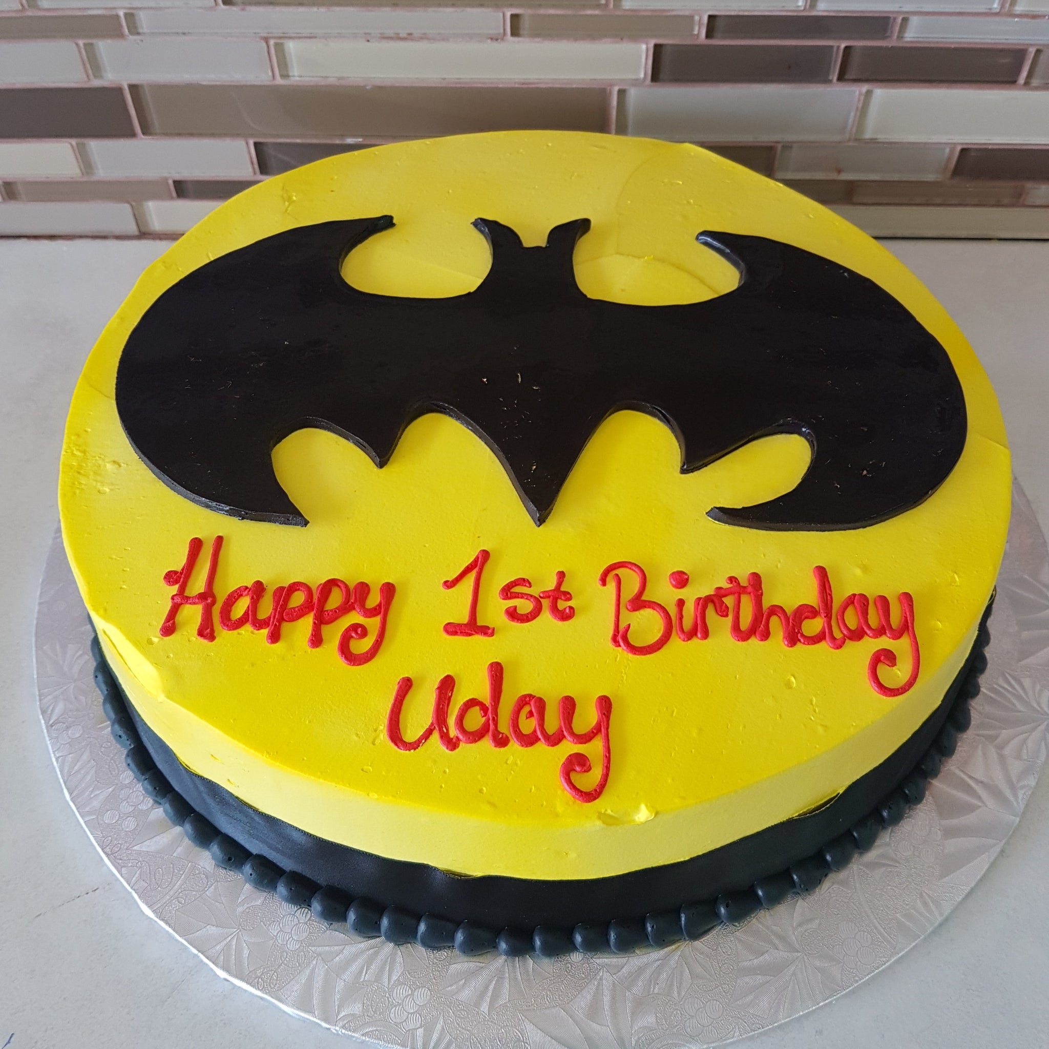 BATMAN LOGO Cake