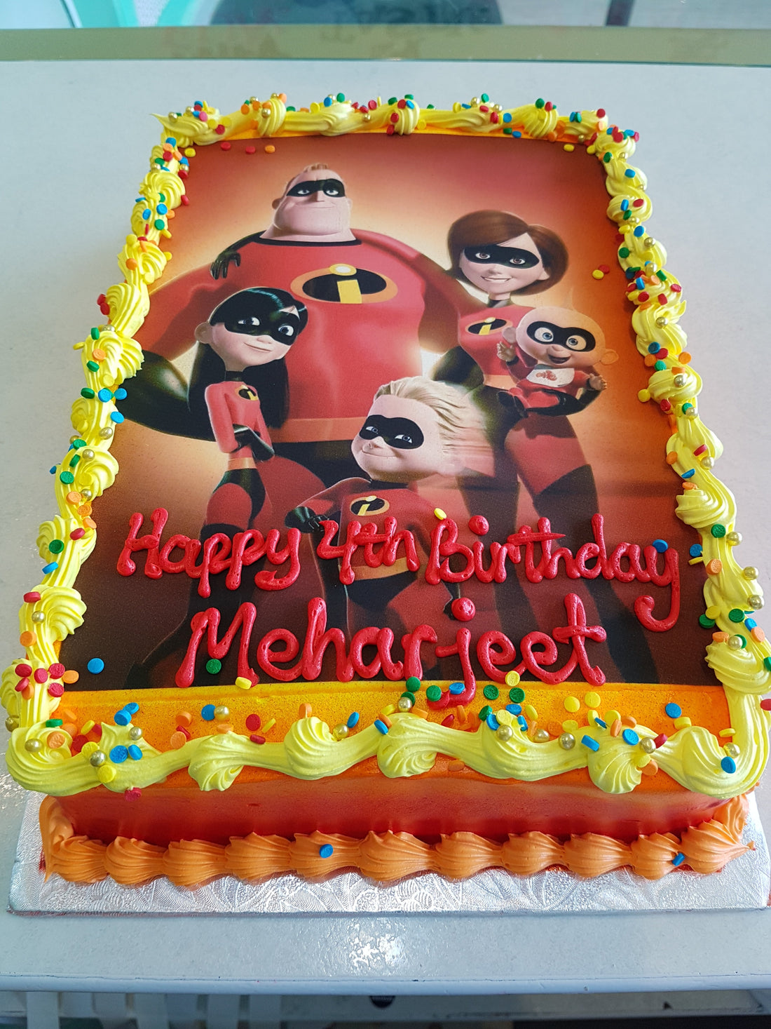 INCREDIBLES PHOTO Cake