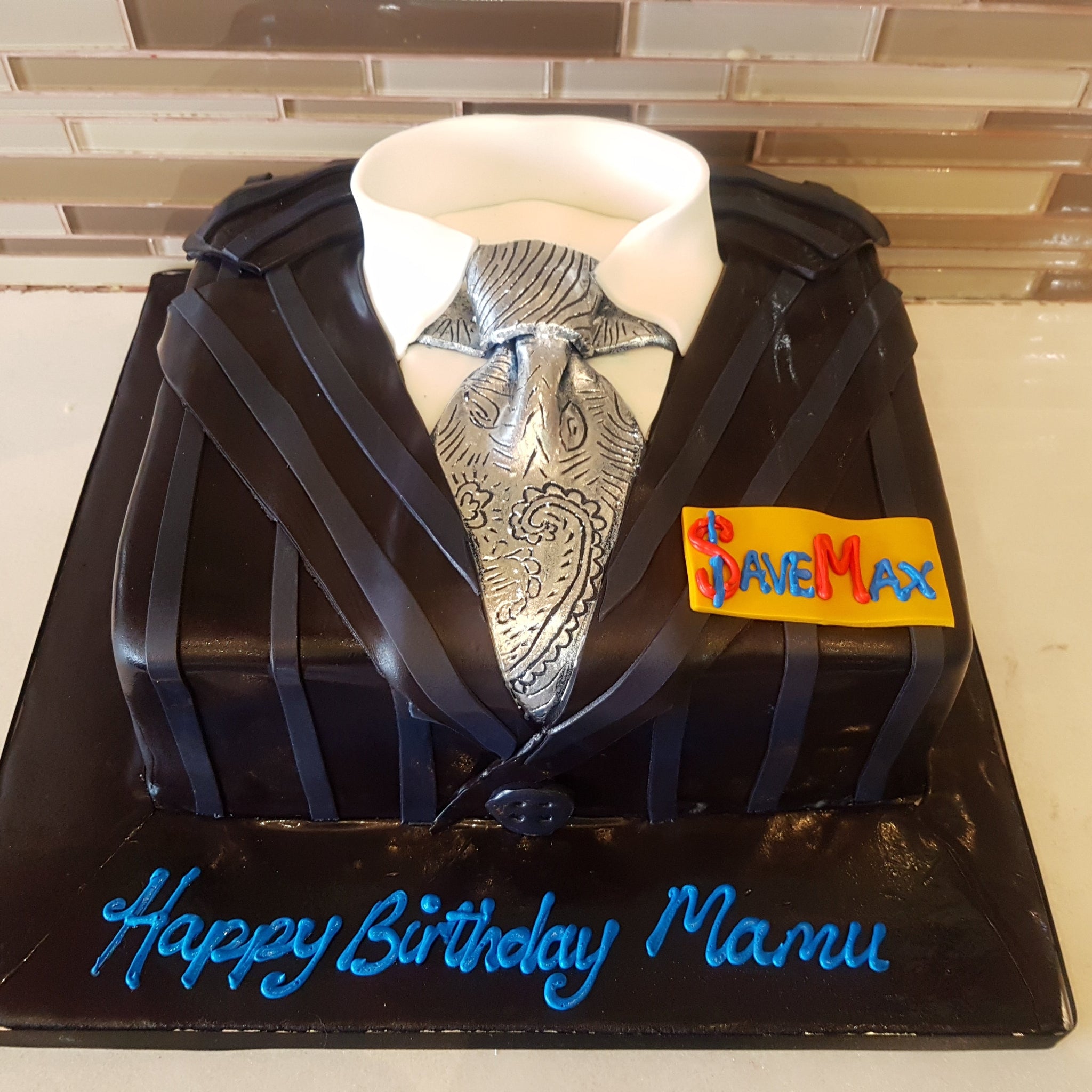 Manu Shirt Molded Cake