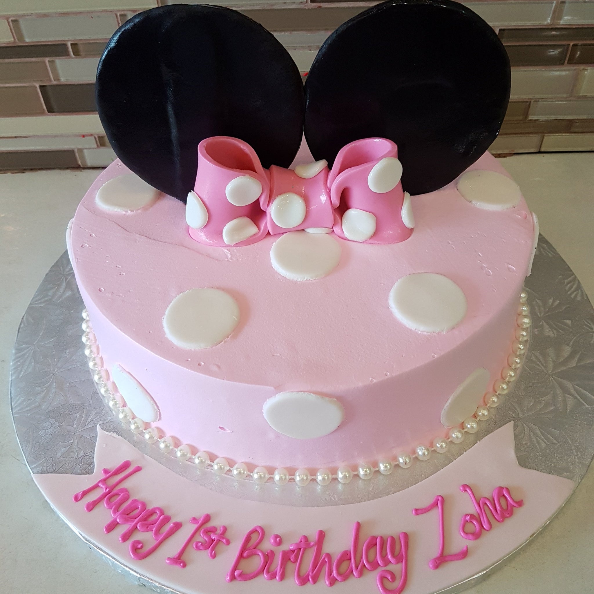 Zoha Minnie mouse birthday cake
