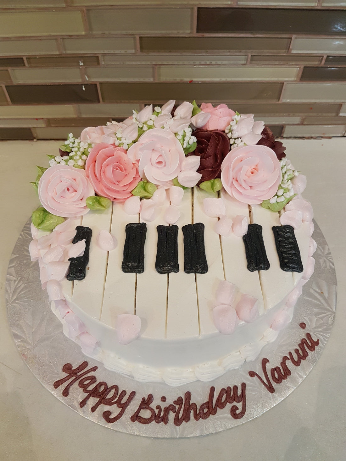 Piano flower Birthday cake