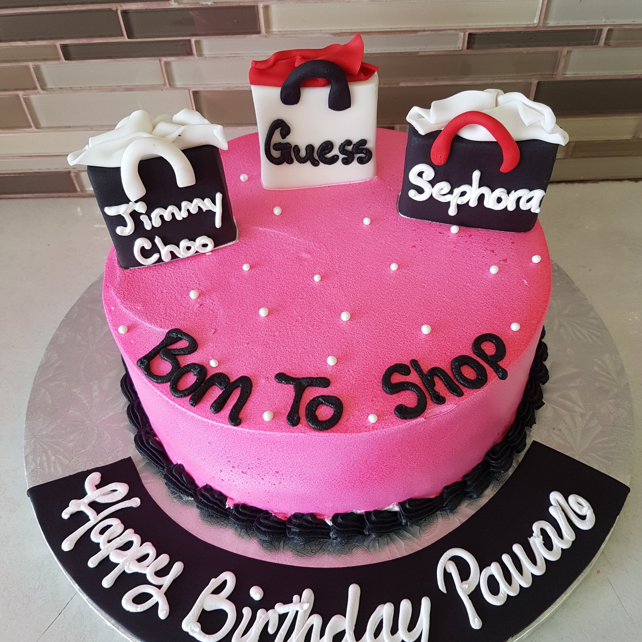 Born to shop Bag Birthday Cake