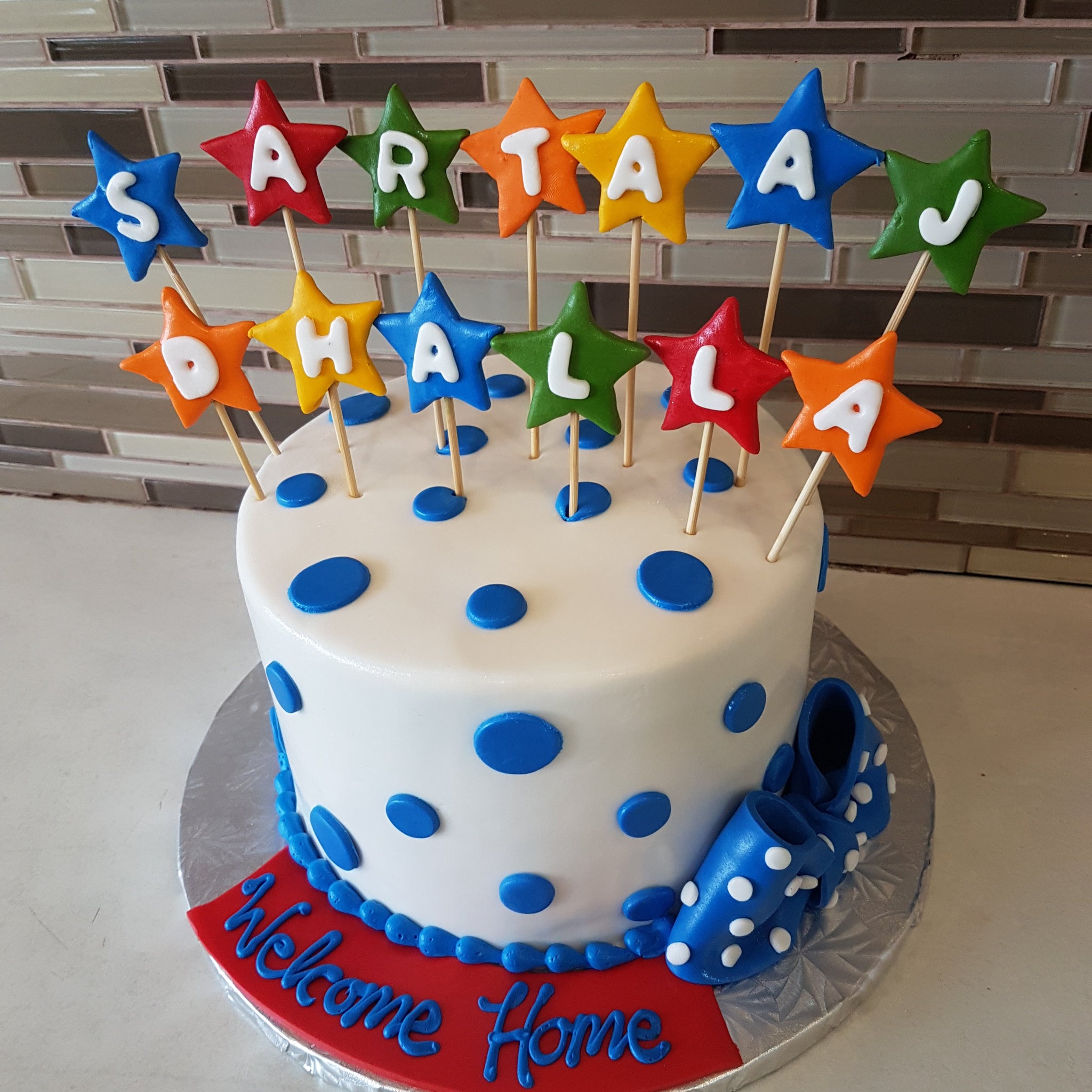 Sartaaj Star Fondant Cake