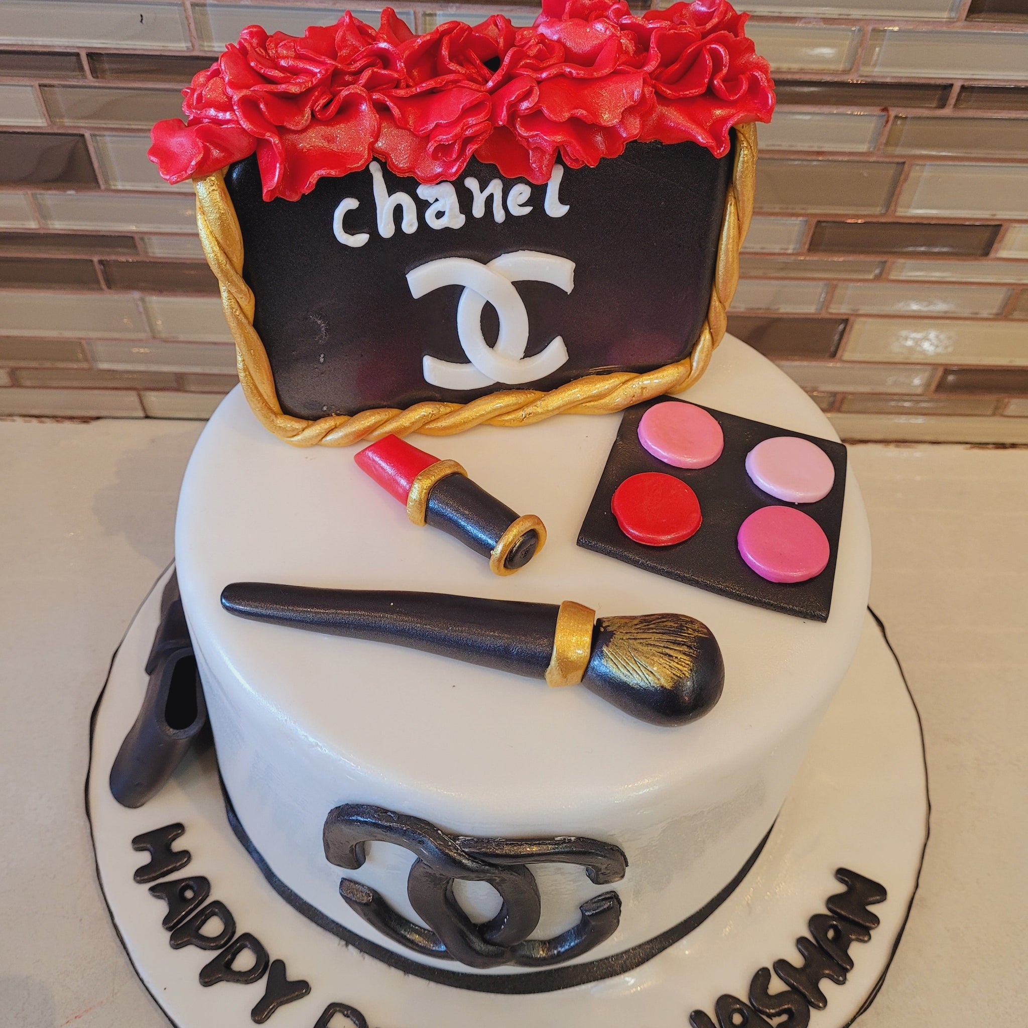 JASHAN CHANEL FONDANT CAKE