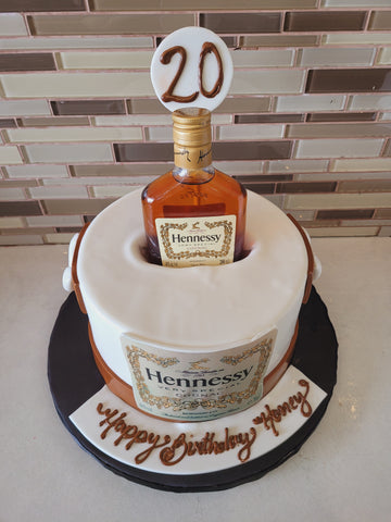 HENNESSY BOTTLE FONDANT CAKE