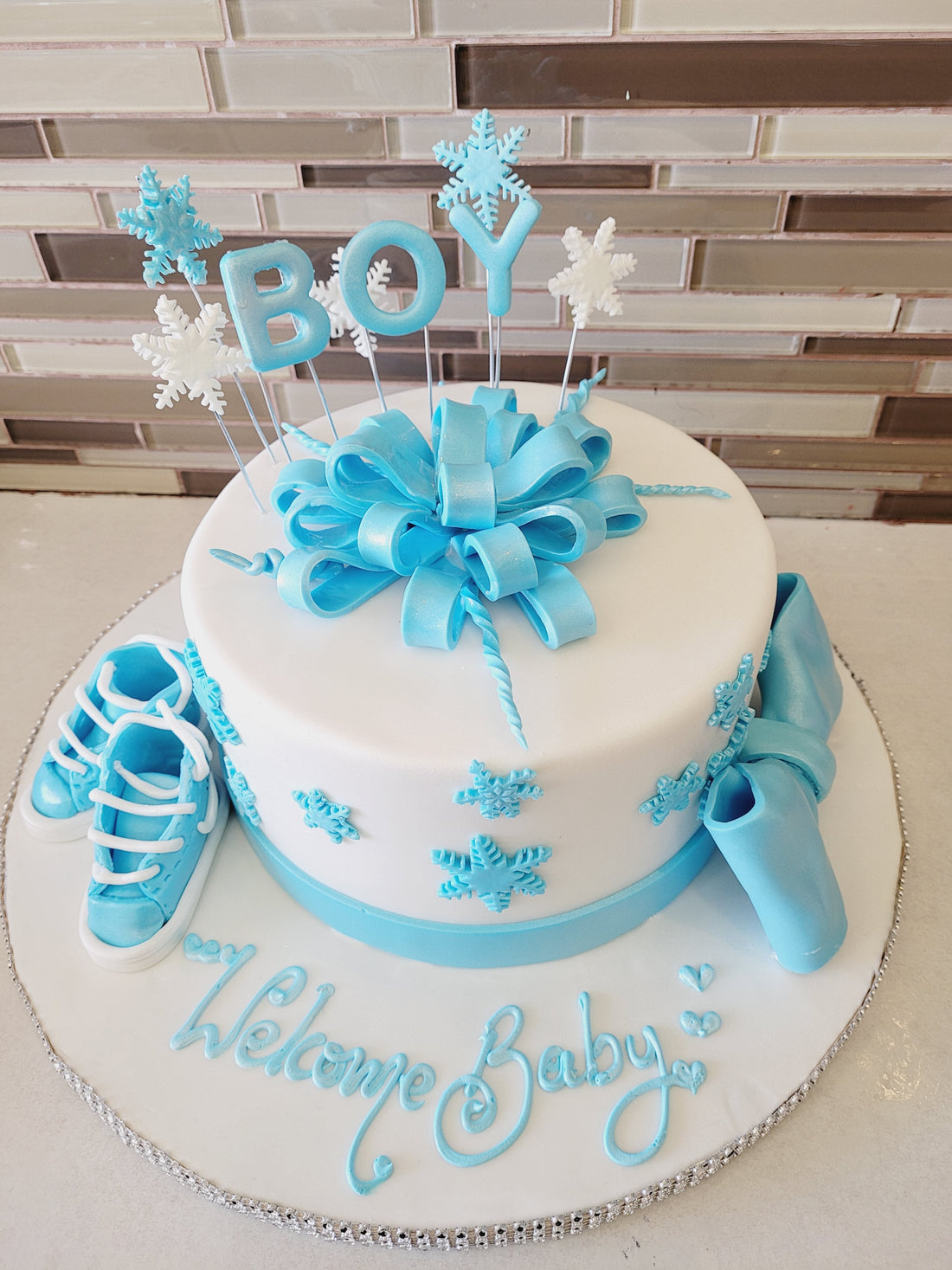 BLUE BOOTY BABY SHOWER FONDANT CAKE