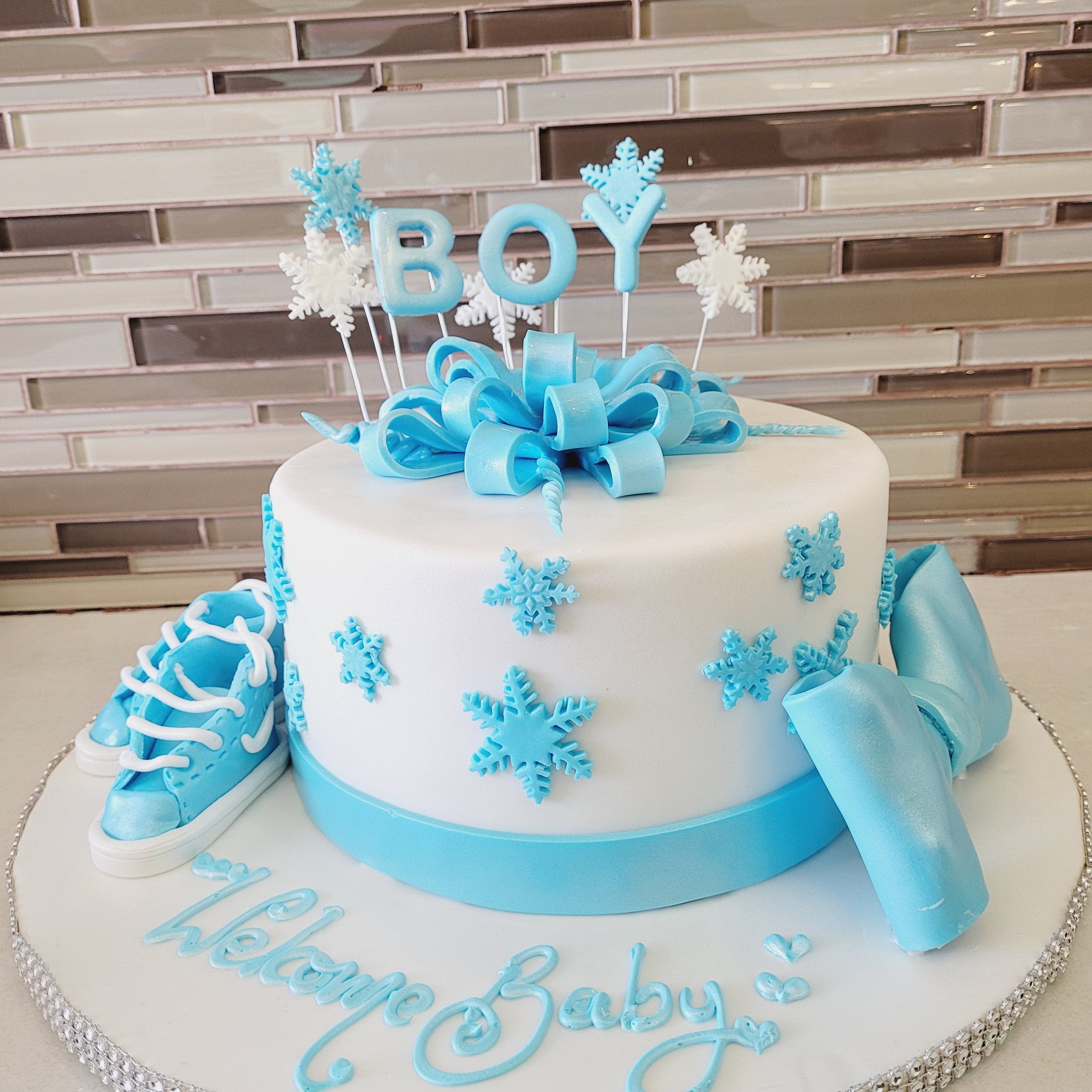 BLUE BOOTY BABY SHOWER FONDANT CAKE