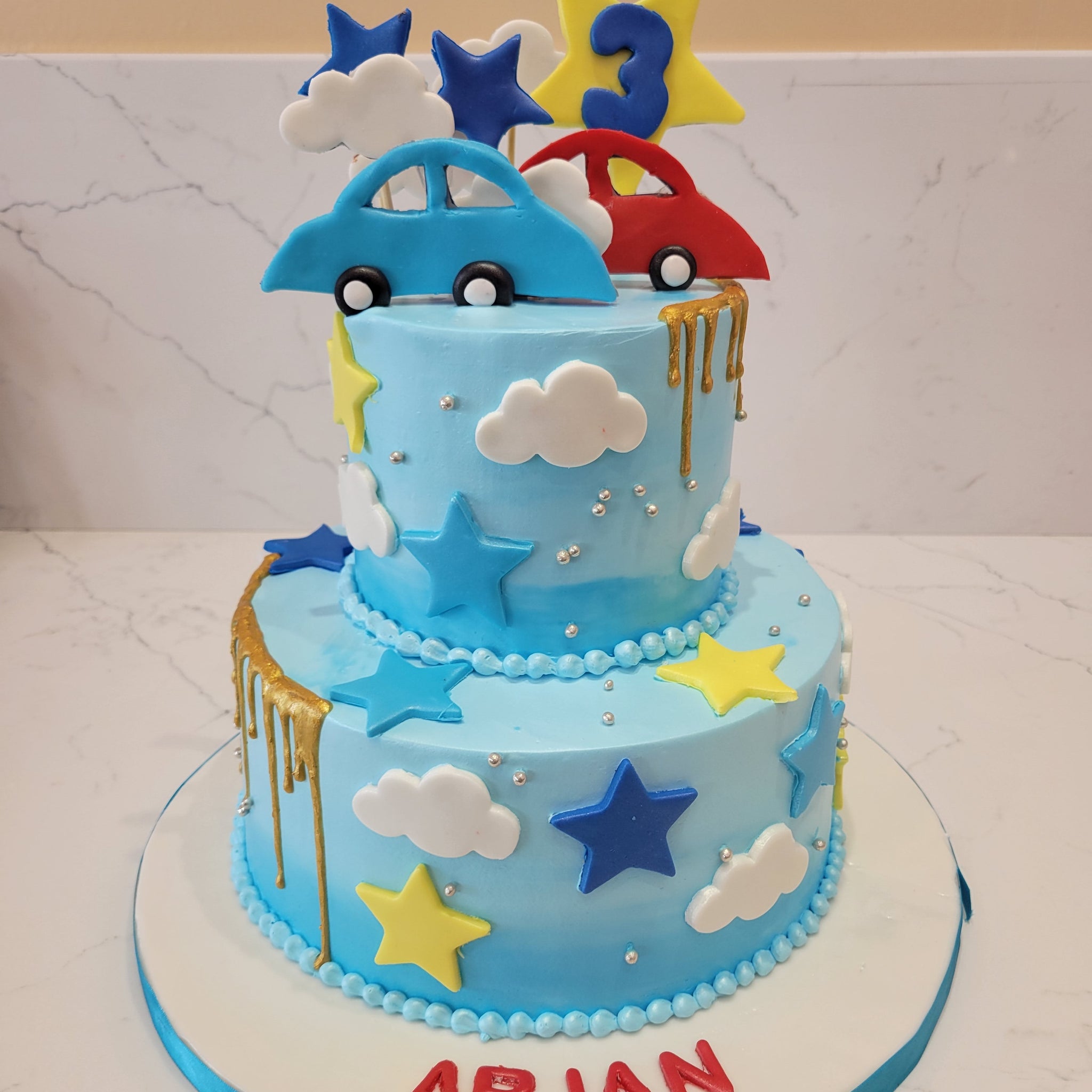 ARJAN CAR CREAM TIERED CAKE