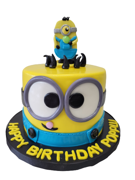Popplu Minion Fondant Cake