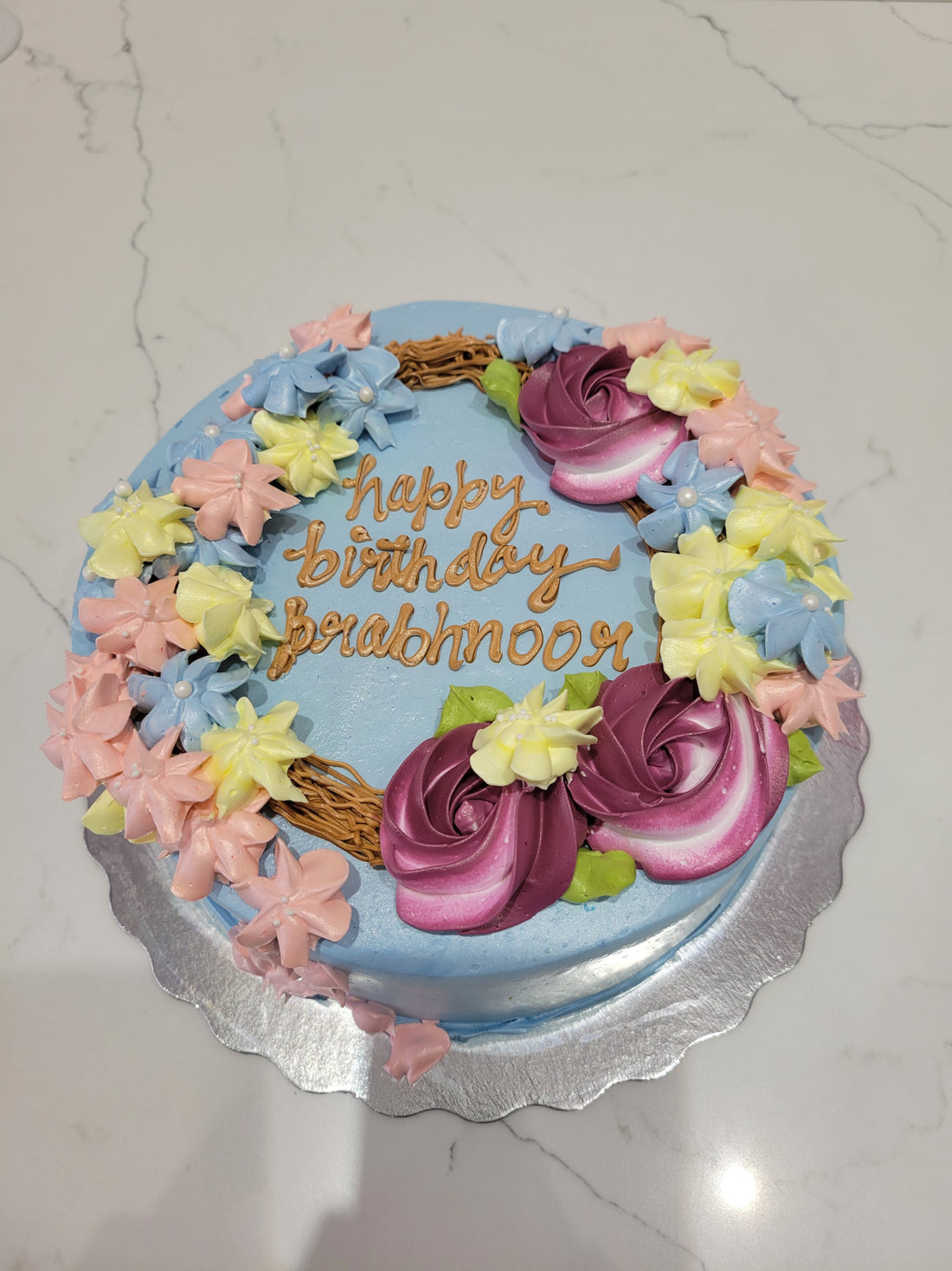 PRABHNOOR FLORAL CAKE