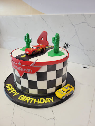 SAMPURAN CAR FONDANT CAKE