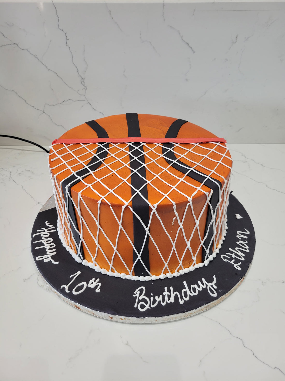 ETHAN BASKETBALL CREAM CAKE