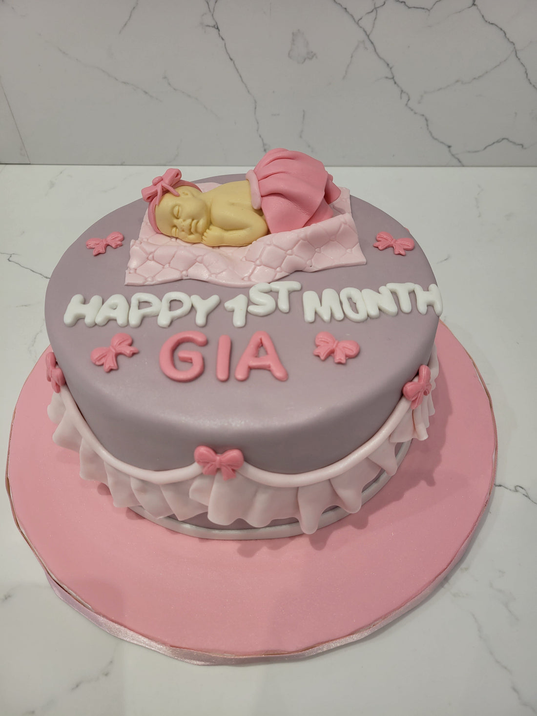 GIA BABY GIRL FONDANT CAKE