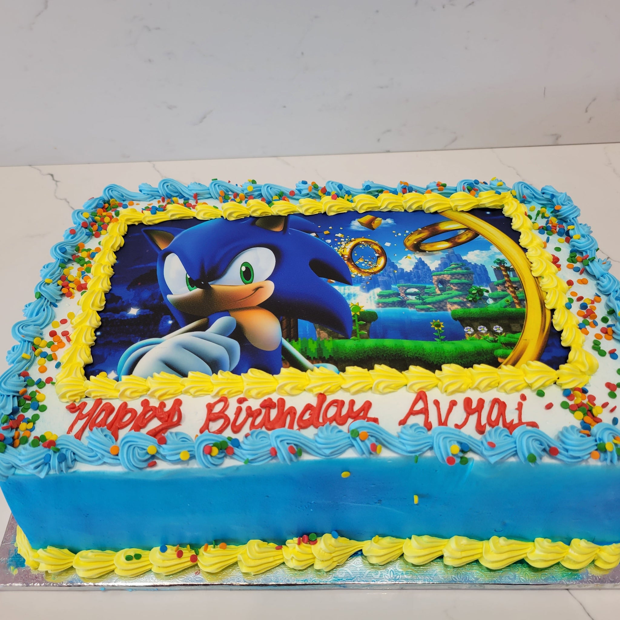 Avraj sonic Cream cake