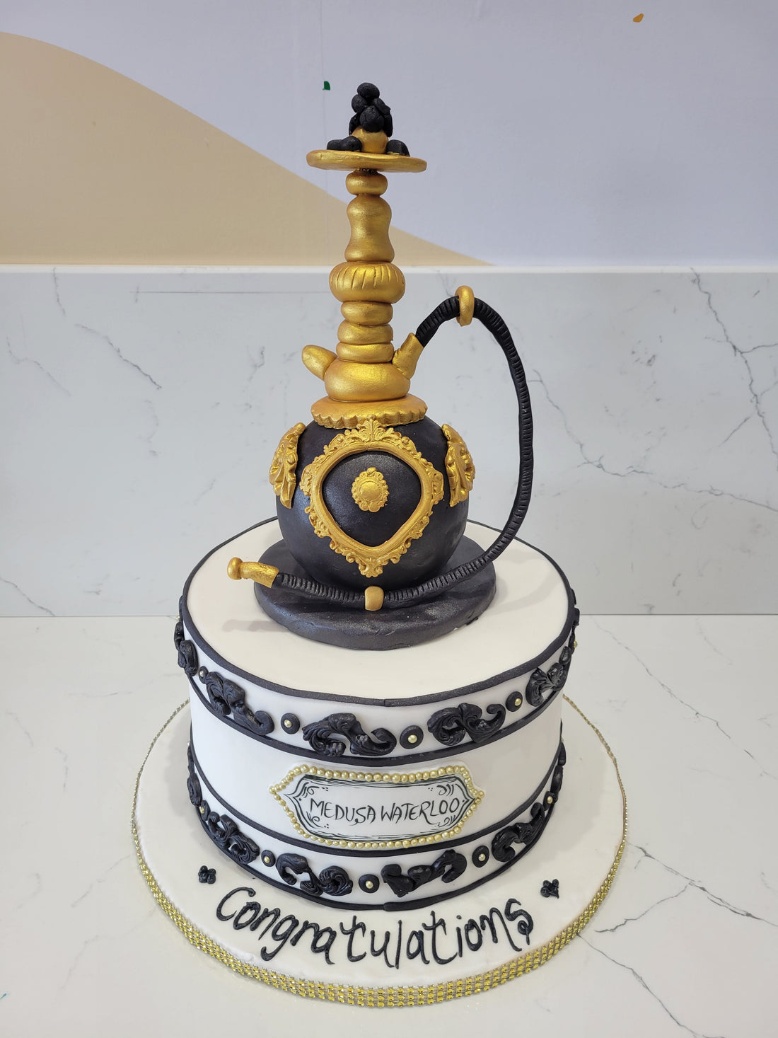 MEDUSA HOOKAH FONDANT CAKE