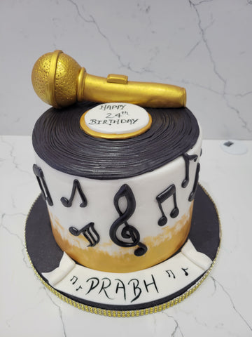 MIC THEME FONDANT CAKE