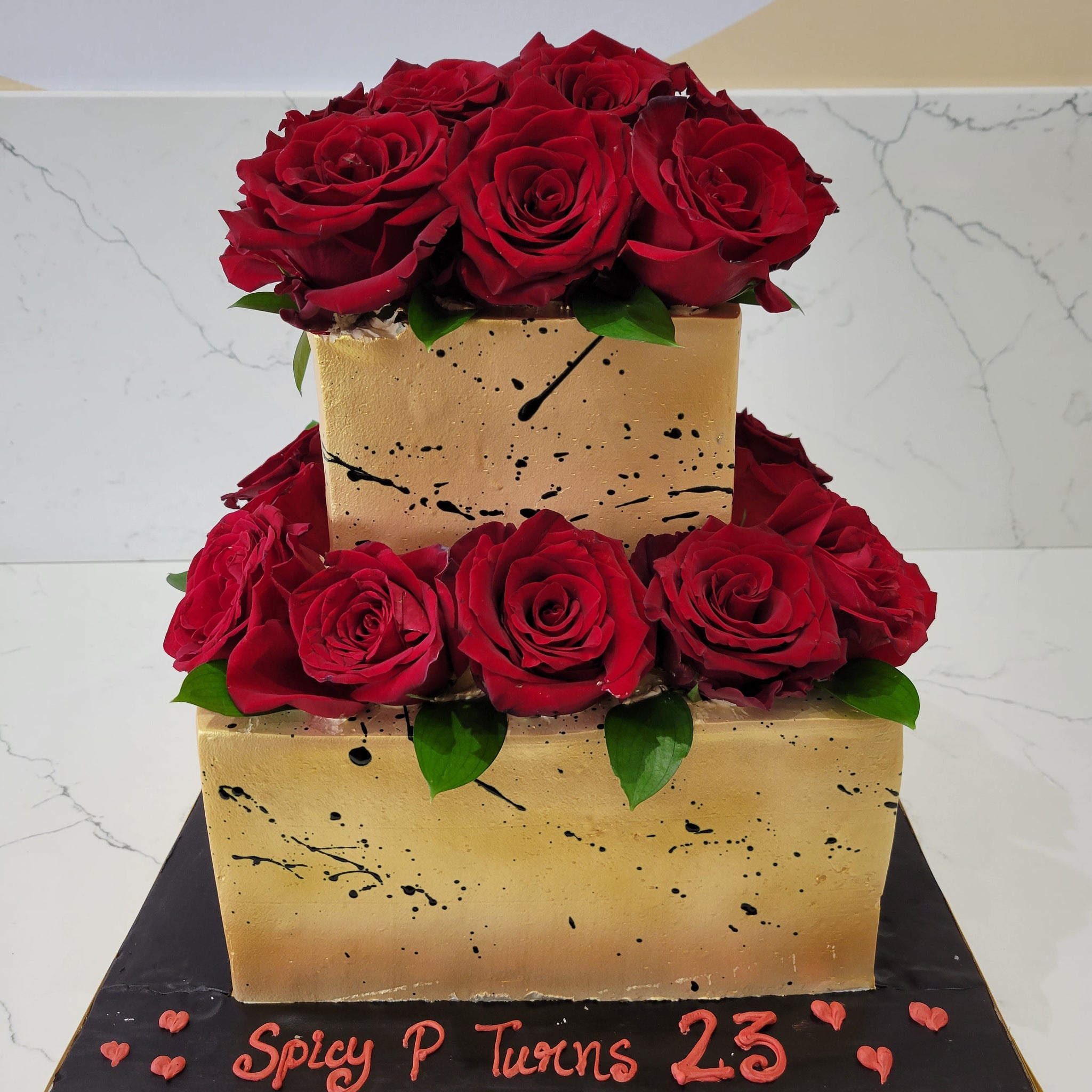 GOLDEN RED ROSE CREAM WEDDING CAKE