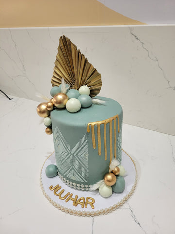 JUJHAR GOLD FONDANT CAKE