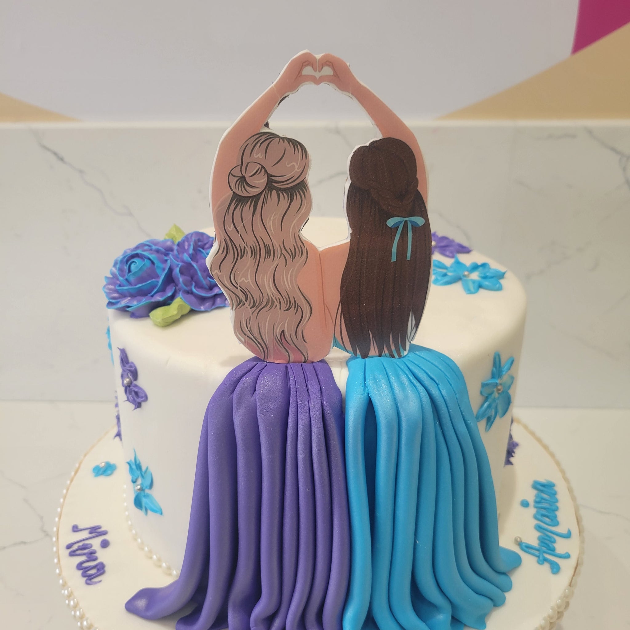 BFF FONDANT CAKE