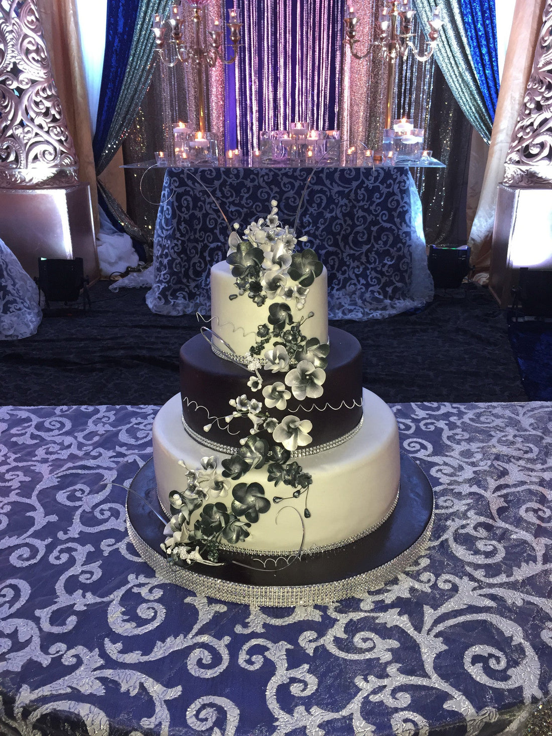 Andrea Black & White Wedding Cake