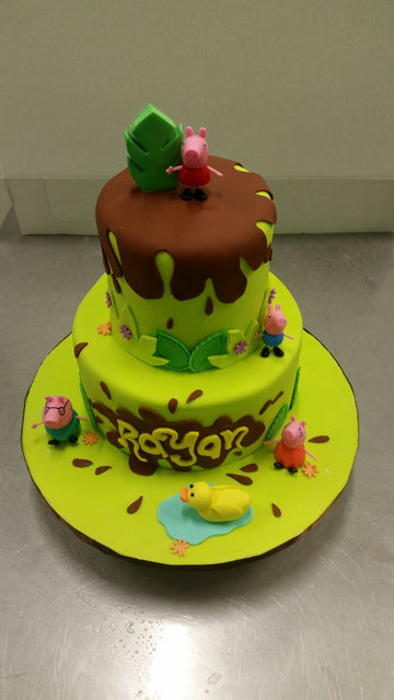 Royan Peppa Pig fondant cake