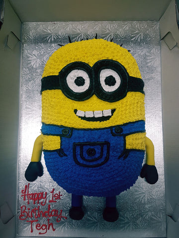 Tegh Minion molded cake