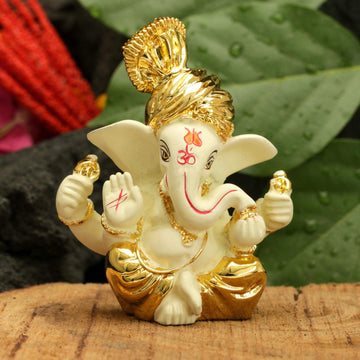 Golden Beauty Of Ganesha Statue