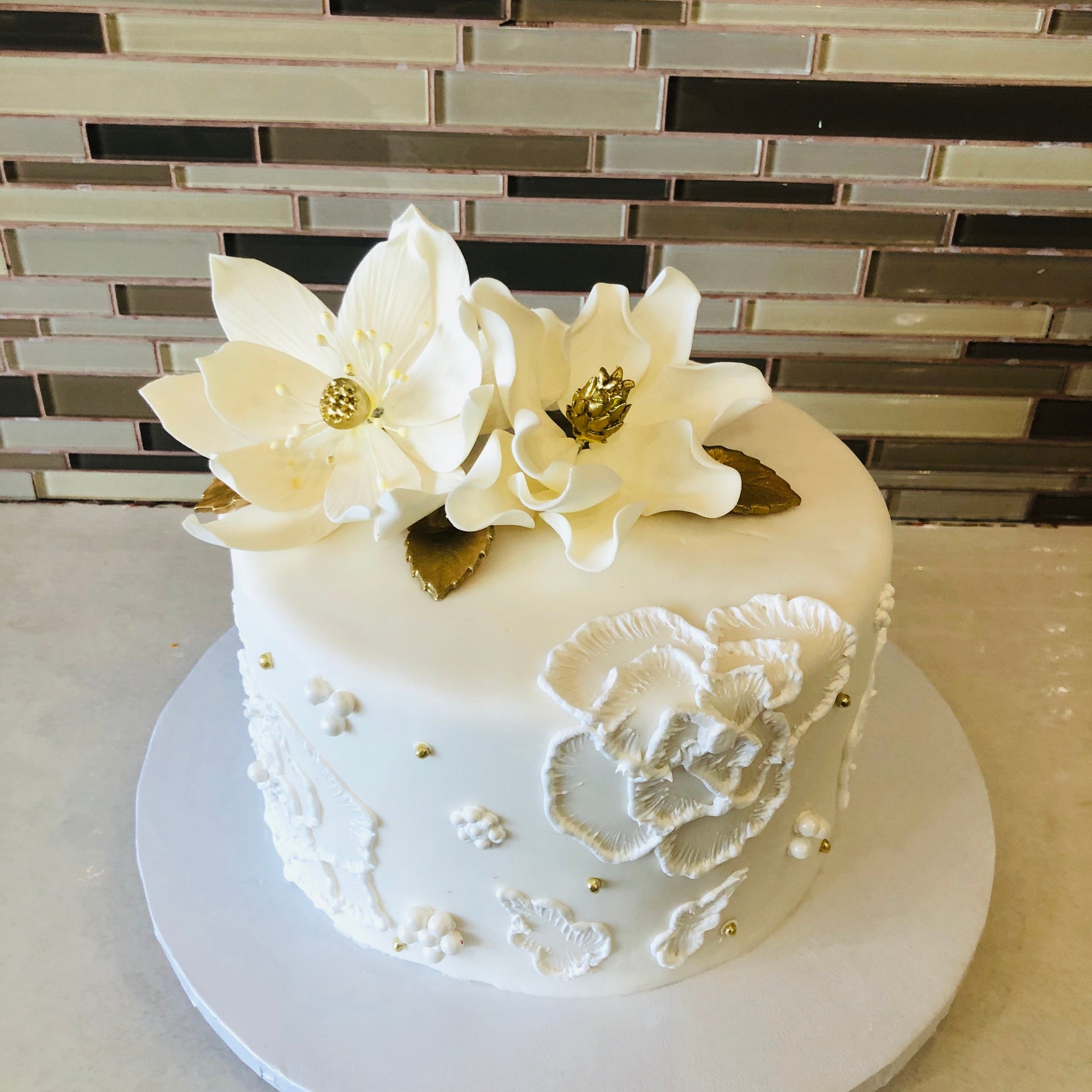 WHITE FONDANT BIRTHDAY CAKE