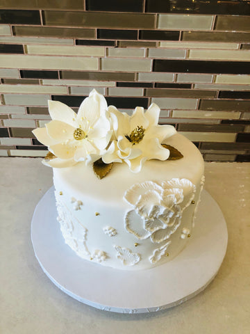 WHITE FONDANT BIRTHDAY CAKE