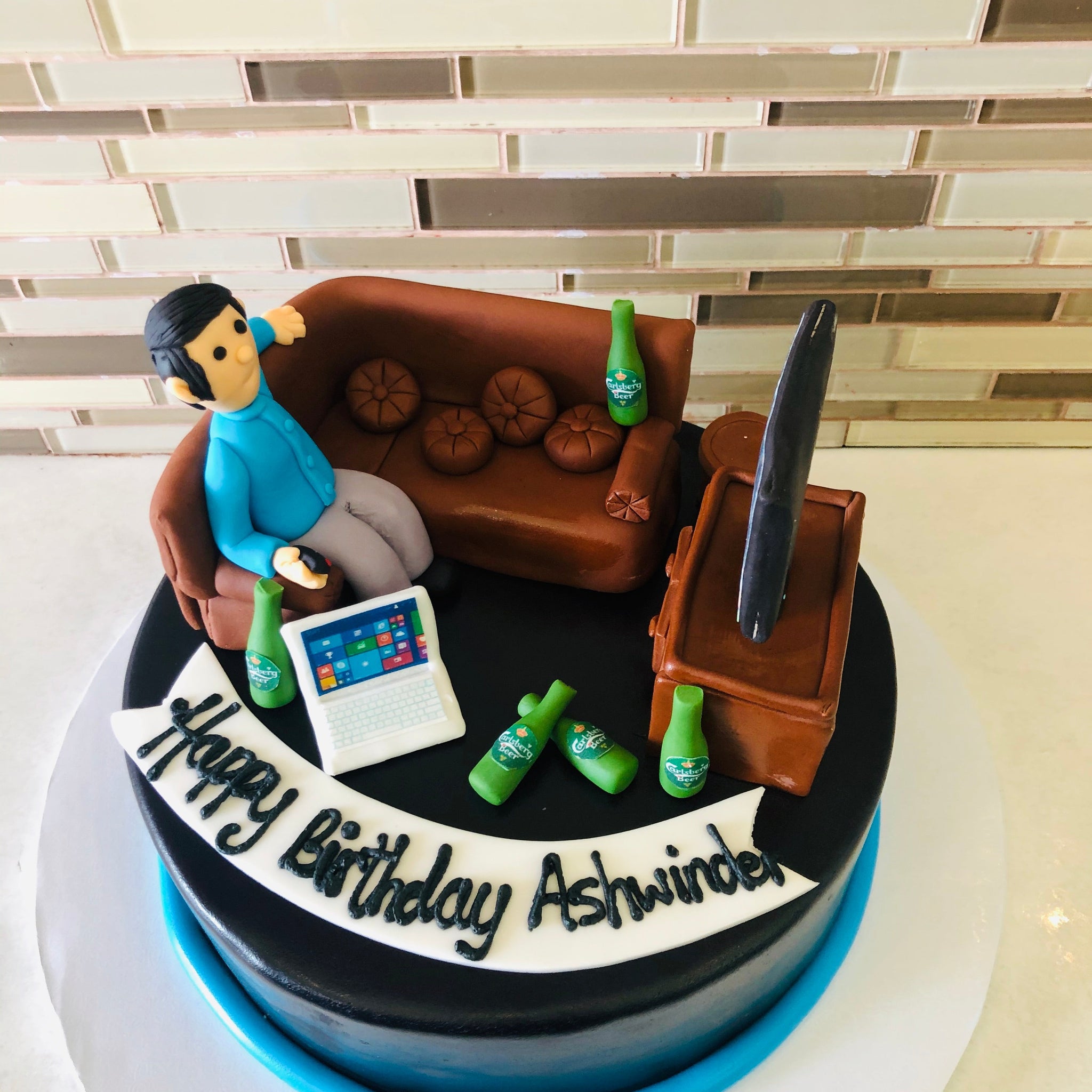 SOFA FONDANT CAKE