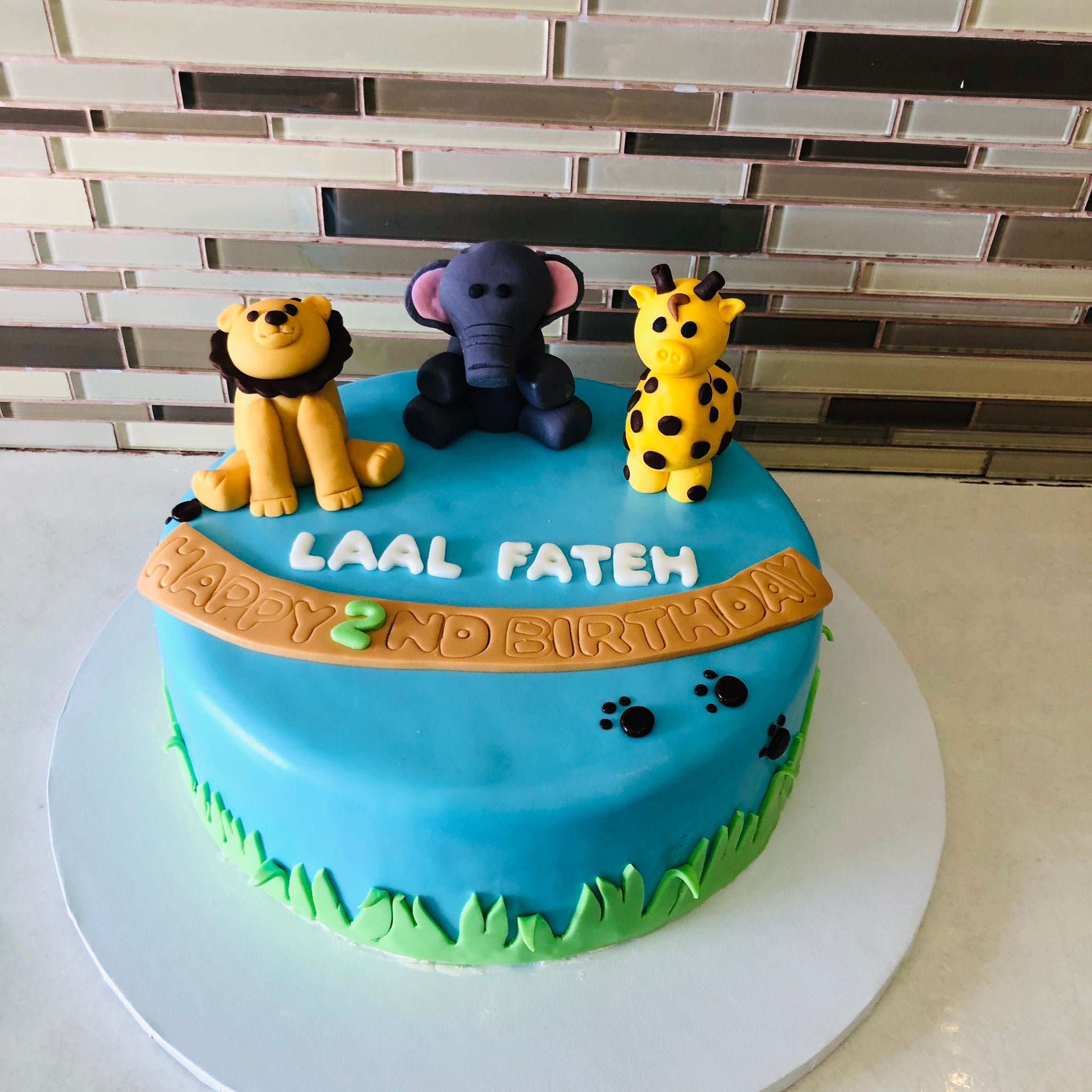 FATEH ANIMAL FONDANT BIRTHDAY CAKE