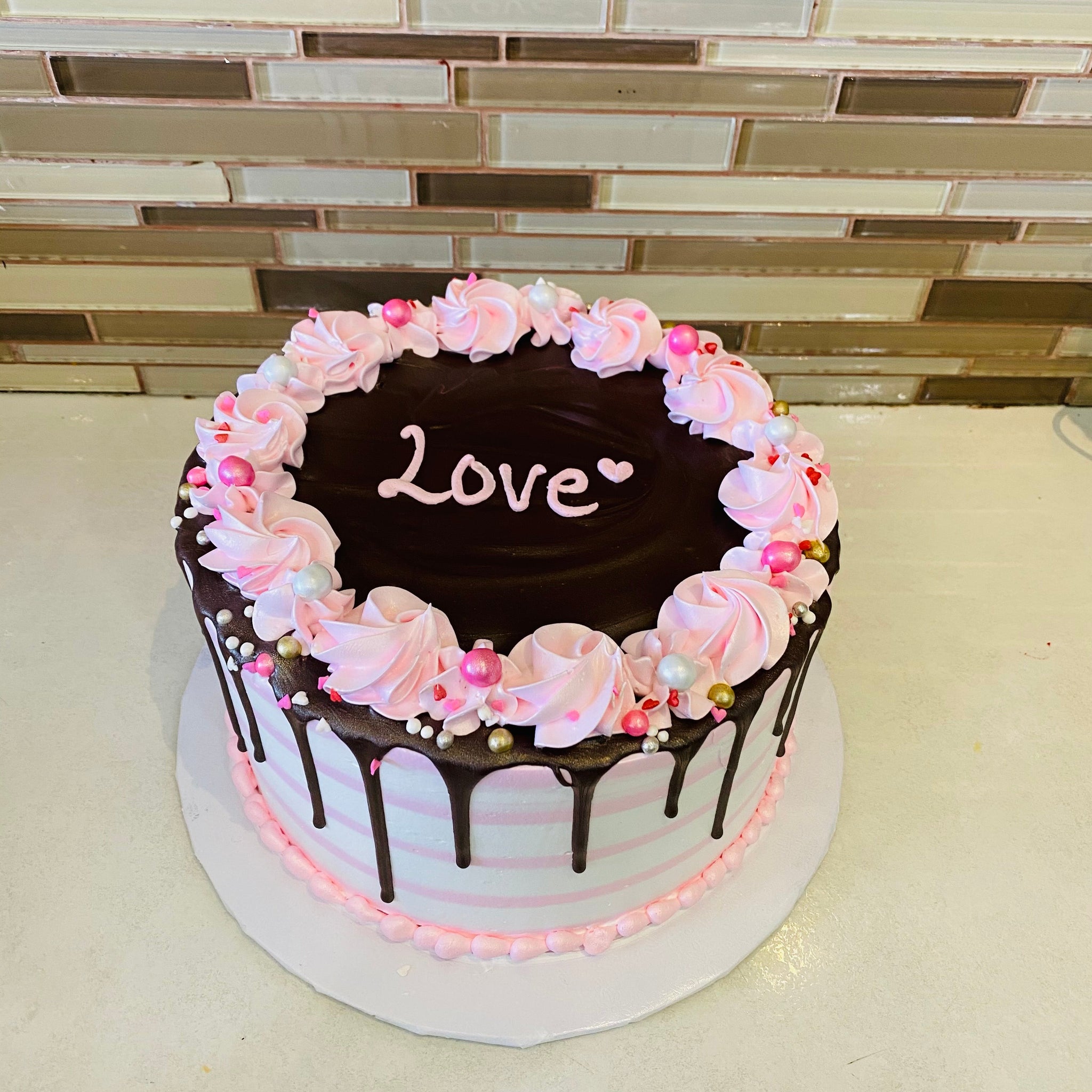 PINK VALENTINE CAKE