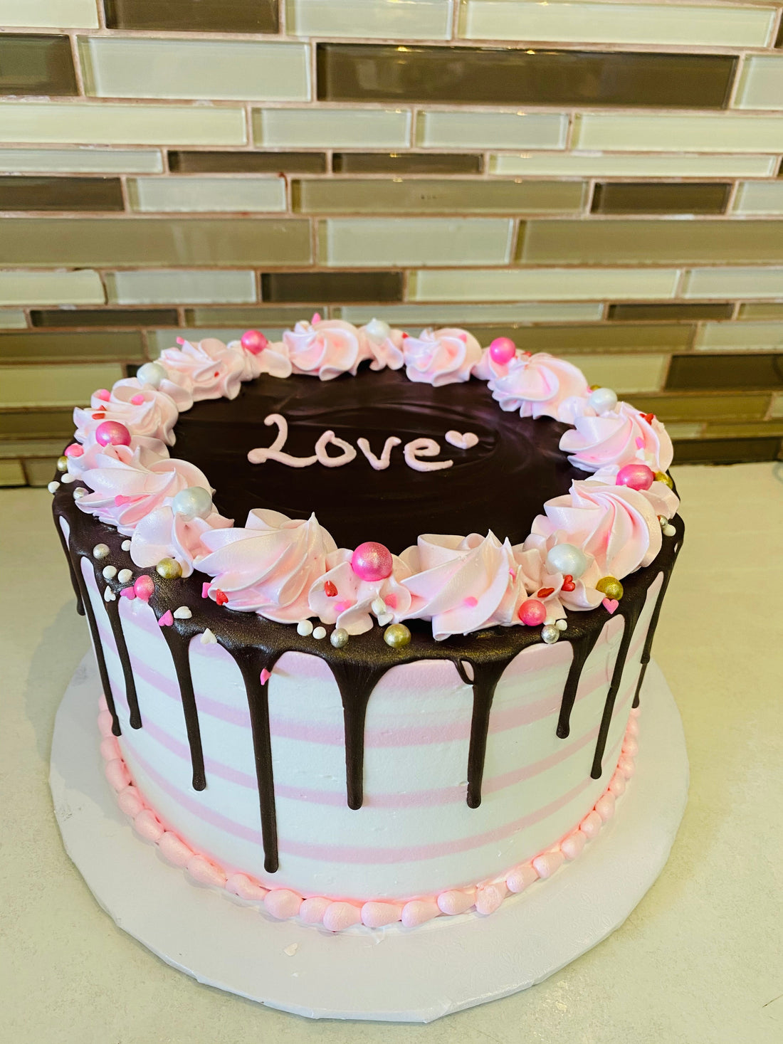 PINK VALENTINE CAKE