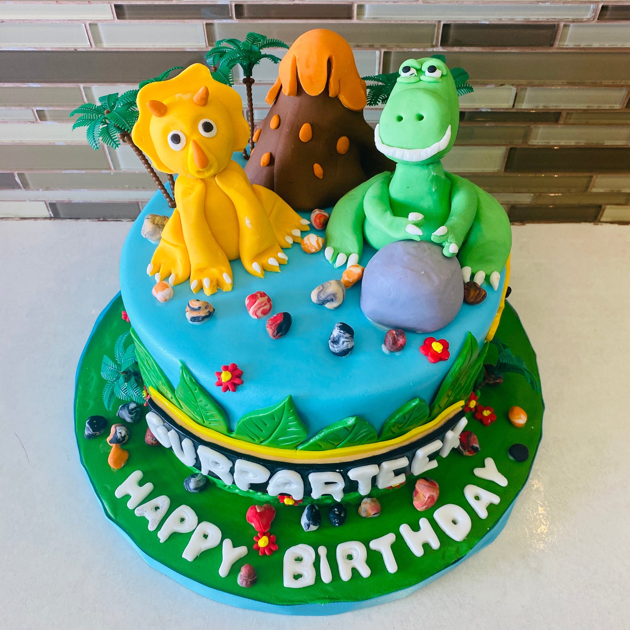 DINOSAUR FONDANT BIRTHDAY CAKE