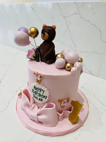 PALAK TEDDY FONDANT CAKE