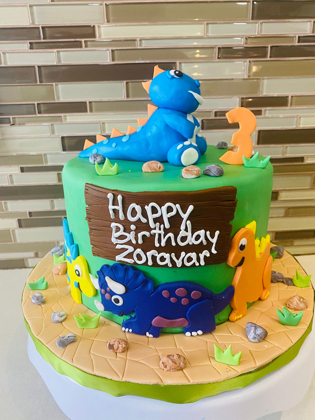 ZORAVAR DINO FONDANT BIRTHDAY CAKE