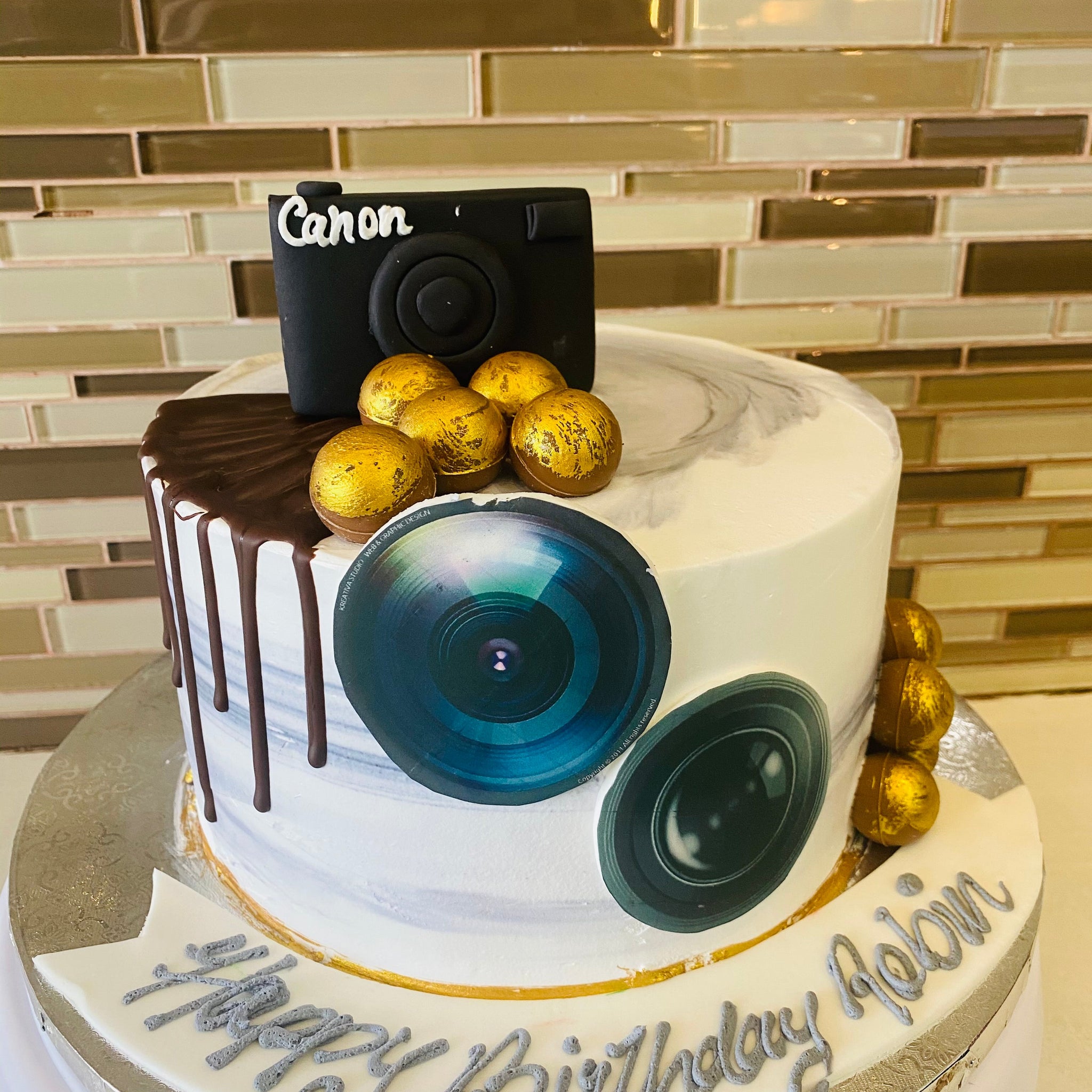 CAMERA BIRTHDAY CAKE