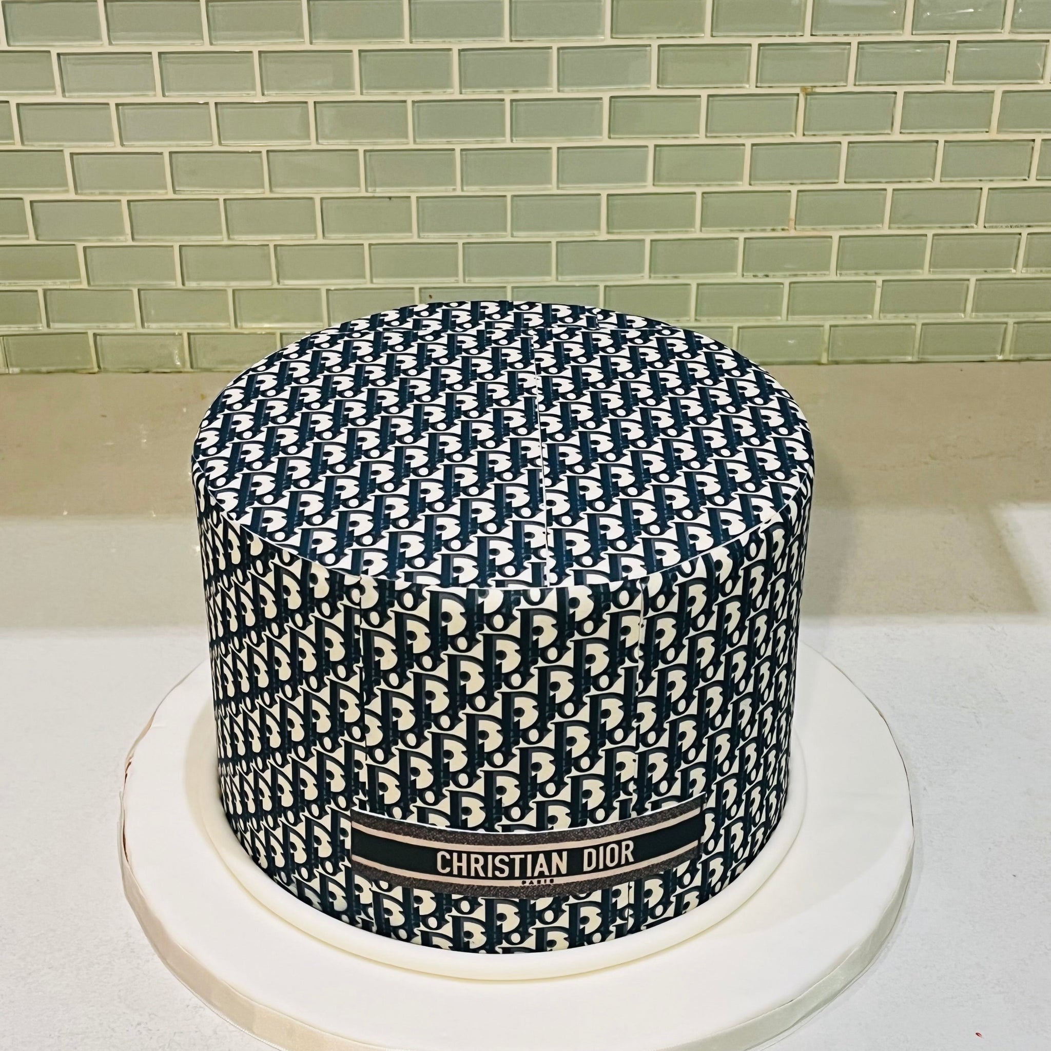 CHRISTAIN DIOR FONDANT CAKE