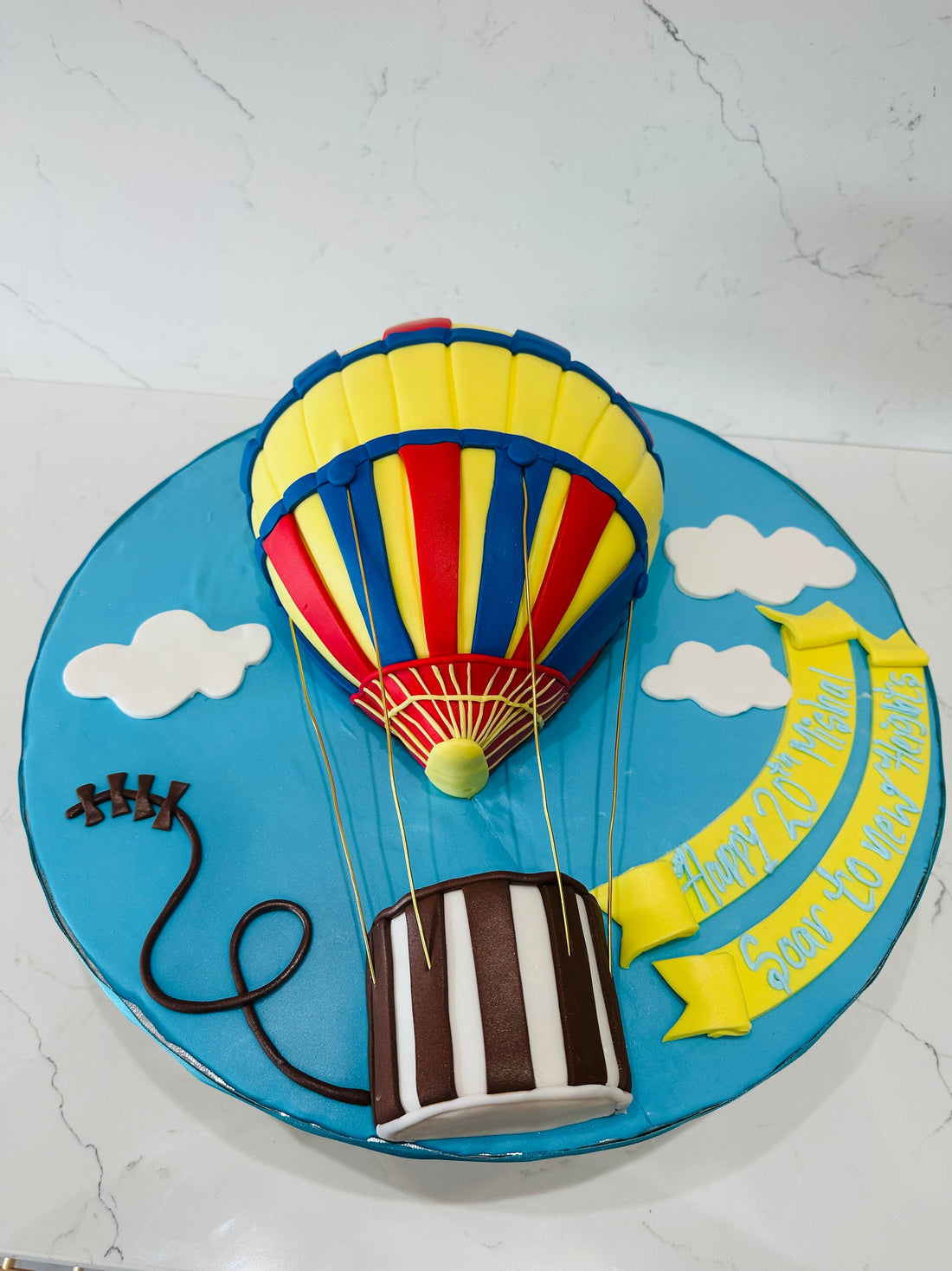 PARACHUTE MOLDED FONDANT CAKE