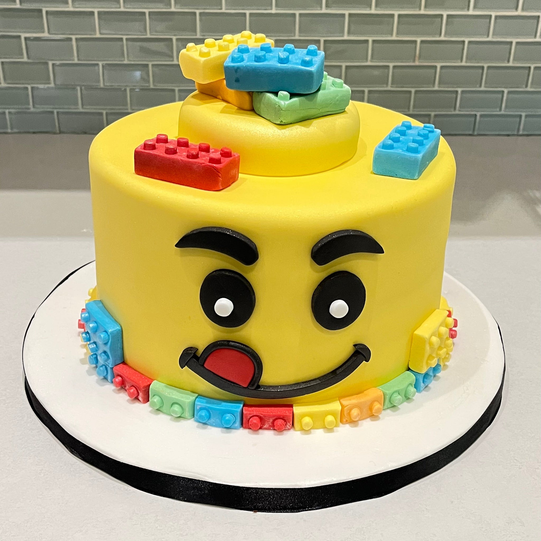 LEGO MOLDED FONDANT CAKE
