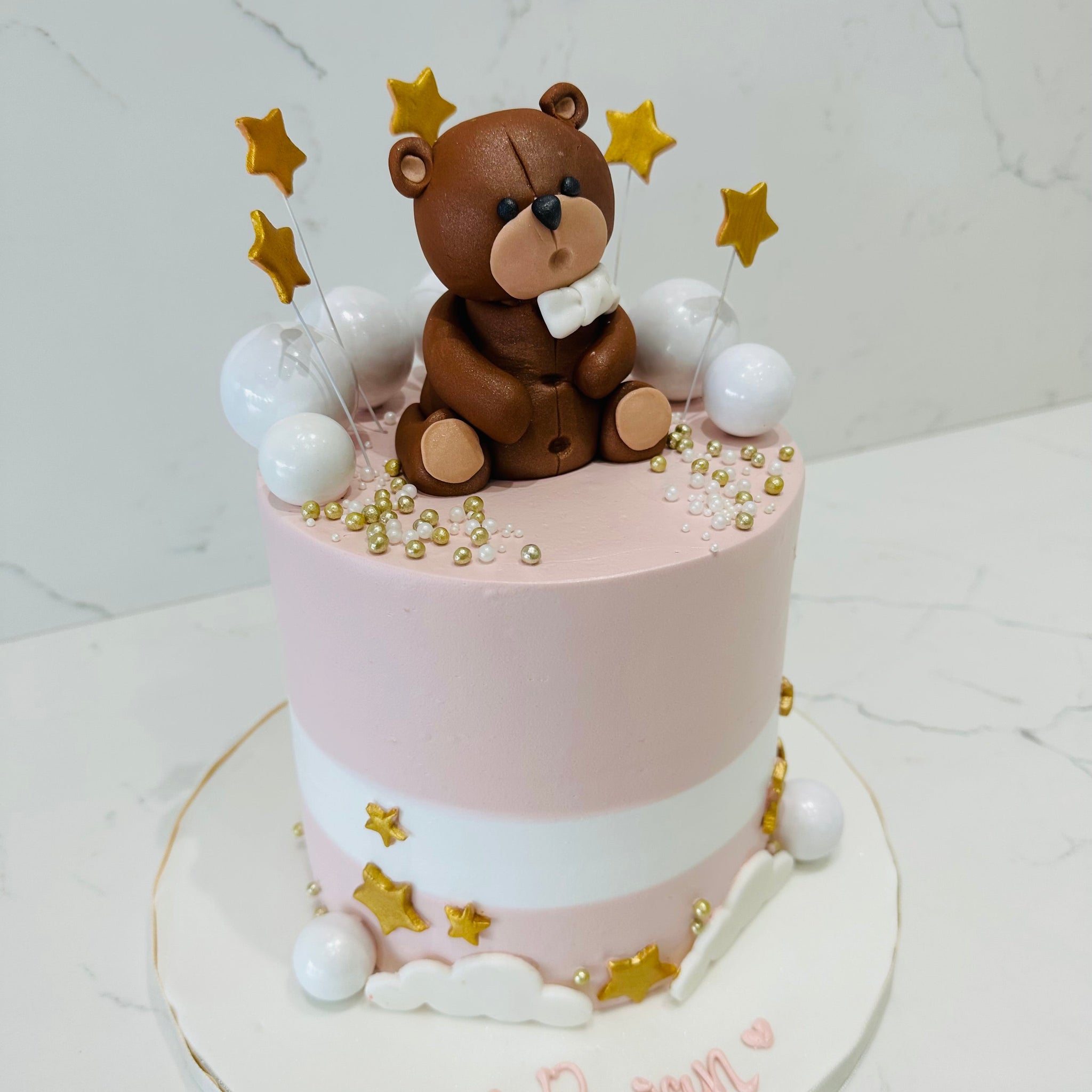 PAWAN TEDDY CREAM CAKE
