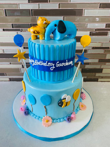 BABY ANIMAL TIRED FONDANT CAKE