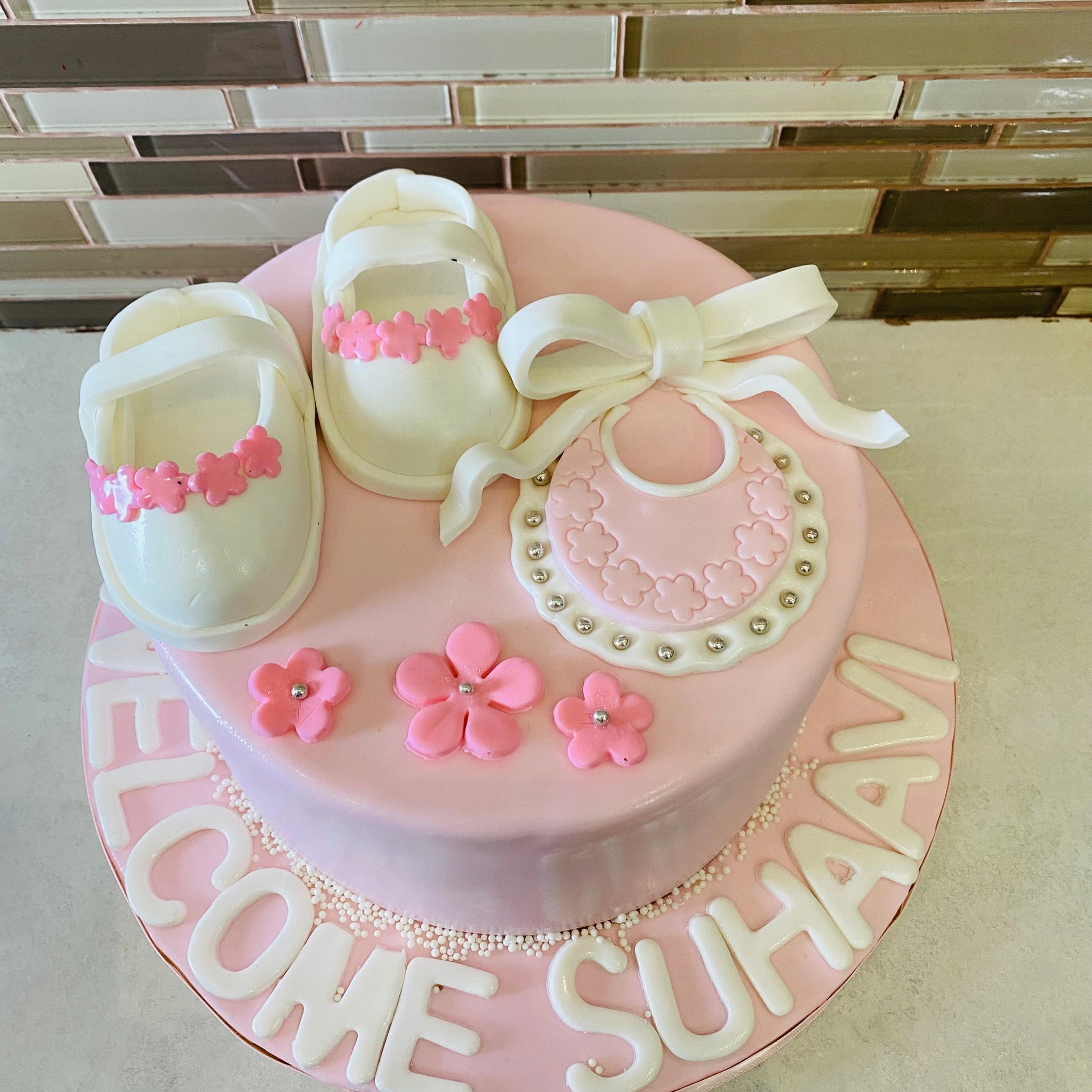 BABY GIRL PINK FONDANT CAKE