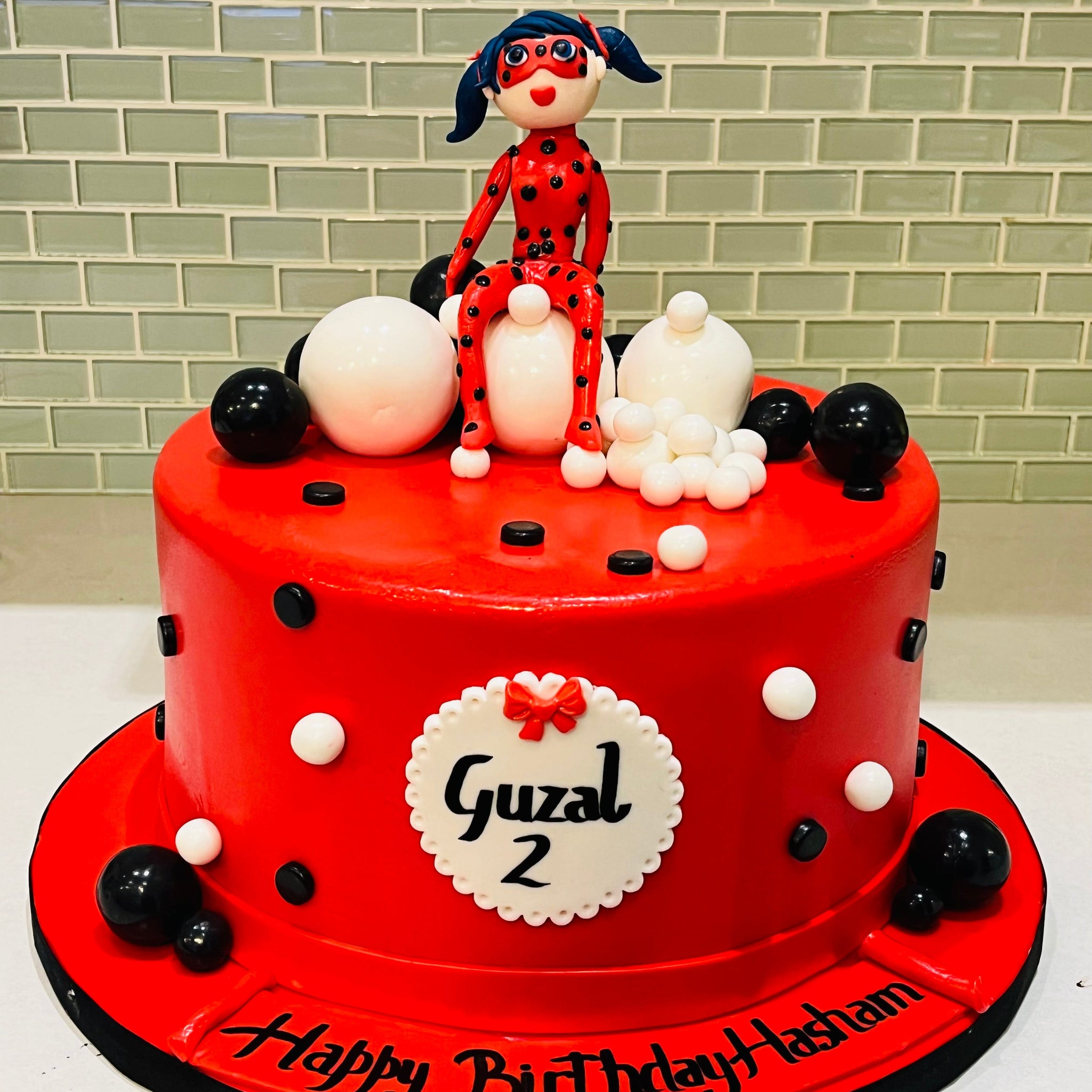 HASHAM LADYBUG  FONDANT CAKE